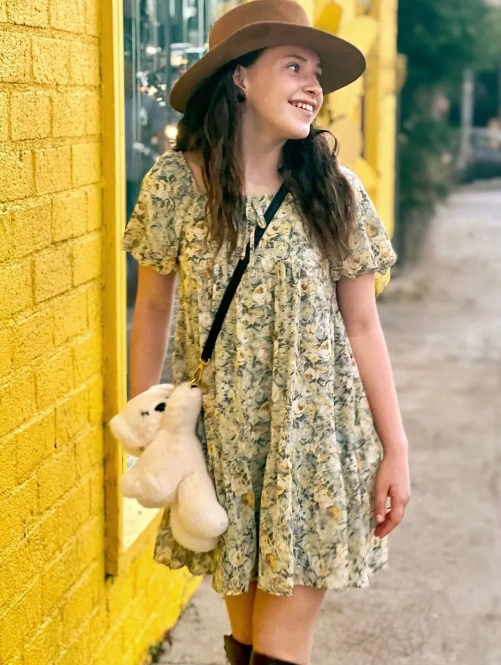 Rope Strap Boater Fashion Hat in Camel