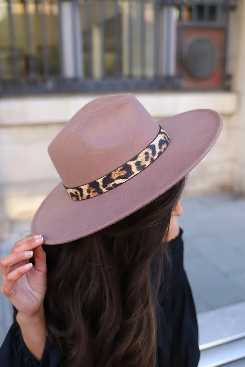 Sienna Flat Brim Hat Leopard Band - Beige